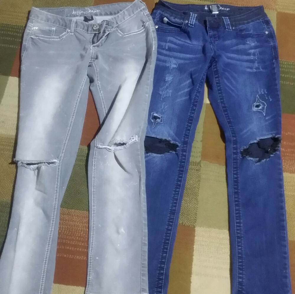 Ariya jeans lot size 5/6 and 6/7
